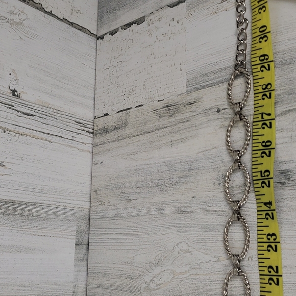 Silvertone chain link belt, adjustable sizing, 28" to 40" - Picture 2 of 6